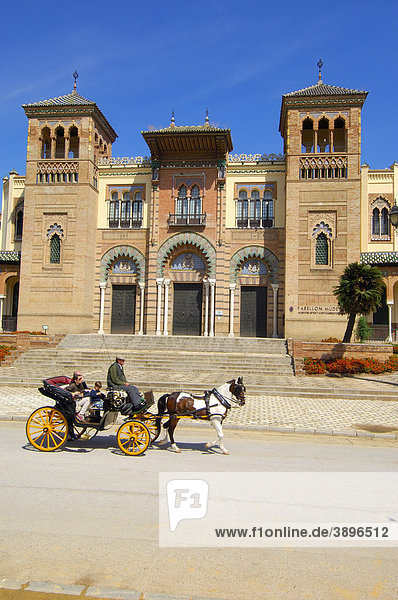 Museum für Volkskunst und Brauchtum MudÈjar-Pavillon im Maria Luisa Park Sevilla Andalusien Spanien Europa