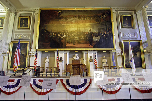 Innenansicht  historische Faneuil Hall  Freedom Trail  Boston  Massachusetts  New England  USA