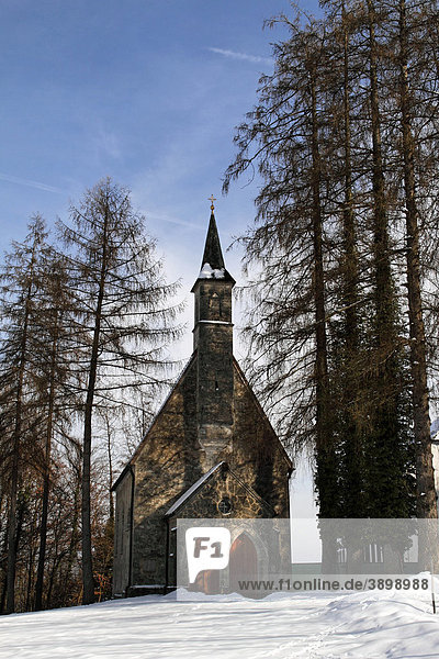 Kreuzkapelle im Winter  Herreninsel  Chiemsee  Chiemgau  Oberbayern  Bayern  Deutschland  Europa