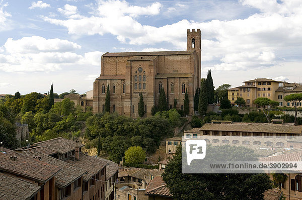 Backstein-Basilika San Domenico  Siena  UNESCO-Weltkulturerbe  Toskana  Italien  Europa