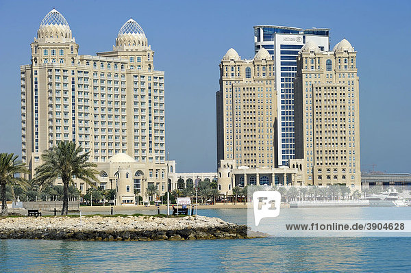 Falcon and Pearl Towers  Hotel Doha Hilton  Doha  Emirat Katar  Qatar  Naher Osten  Asien