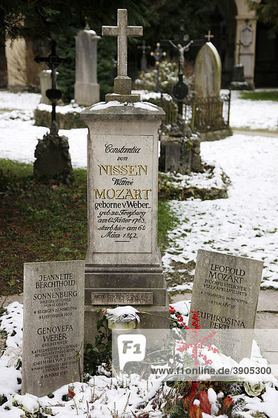 Sebastiansfriedhof  Grab der Familie Mozart  Salzburg  Österreich  Europa