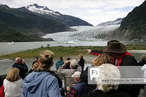 Mendenhall Glacier  glacier field near Juneau  Alaska  USA