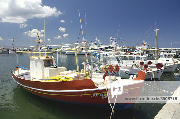 Hafen auf Naxos  Griechenland  Europa