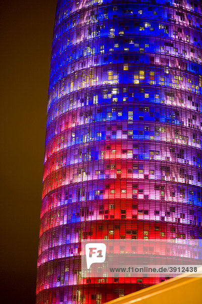 Der Büroturm Torre Agbar in Barcelona  Spanien  Europa