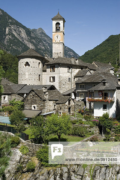 Pfarrkirche Madonna degli Angeli  Lavertezzo  Tessin  Schweiz  Europa