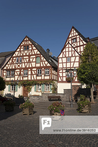 Historischer Marktplatz  Zeltingen-Rachtig  Mosel  Rheinland-Pfalz  Deutschland  Europa