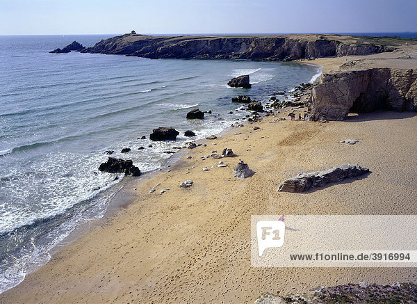 Sandy bay on the rocky coastline of the Atlantic Ocean  Quiberon peninsula  Departement Marbihan  France Europe
