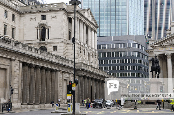 Bank of England im Bankenviertel der City of London  London  England  Großbritannien  Europa