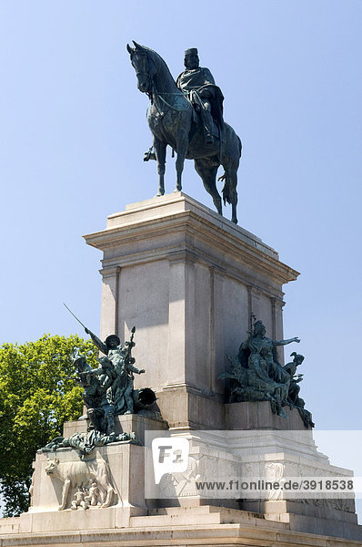 Garibaldi-Denkmal am Monte Gianicolo  Rom  Italien  Europa