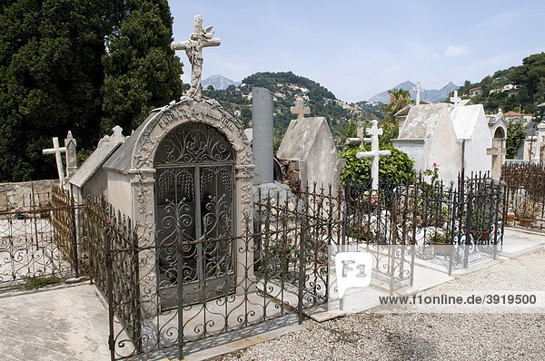 Grabstätten auf dem Friedhof  Menton  Cote d'Azur  Provence  Frankreich  Europa