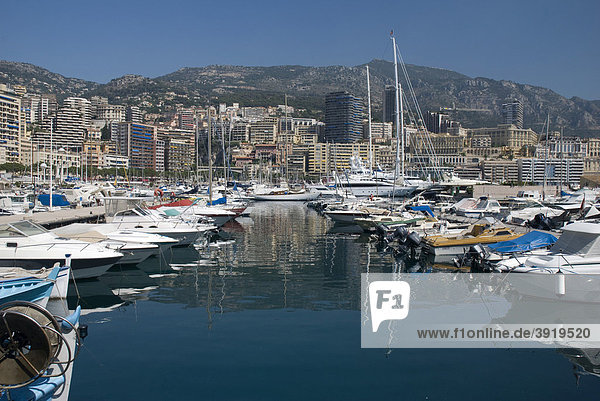 Hafen und Ortsansicht  Monte Carlo  Monaco  CÙte d'Azur  Europa