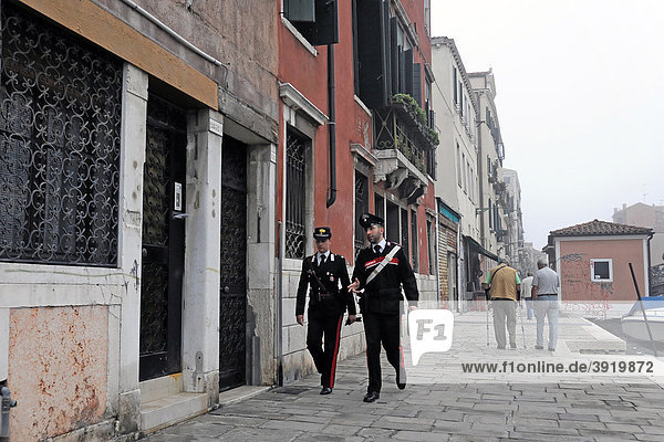 Carabiniere on patrol  Venice  Veneto  Italy  Europe