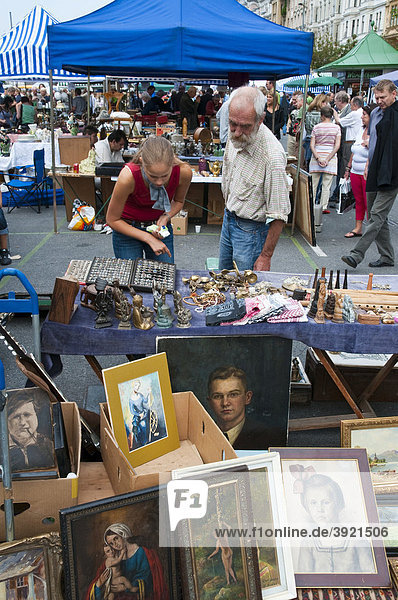 Flohmarkt am Naschmarkt Wien Österreich Europe