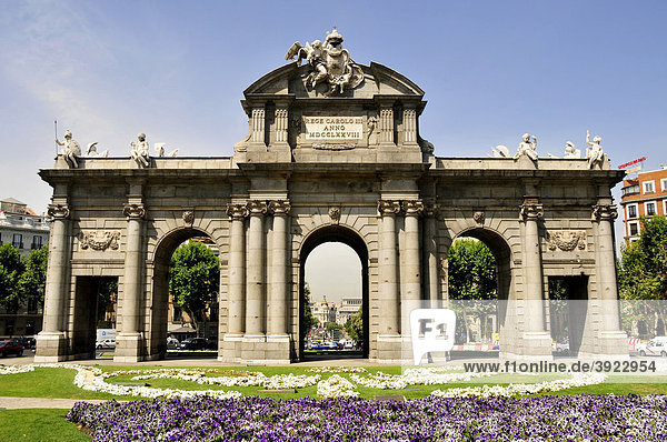 Puerta del Alcal·  Alcal· Gate  Madrid  Spain  Iberian Peninsula  Europe
