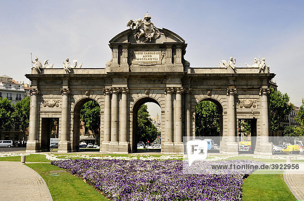 Puerta del Alcal·  Alcal· Gate  Madrid  Spain  Iberian Peninsula  Europe