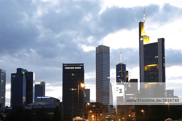 Skyline Frankfurt  Hessen  Deutschland  Europa