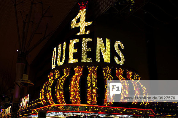 4 Queens in Fremont Street in old Las Vegas  Nevada  USA