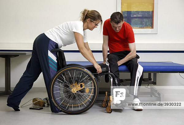 Physiotherapy  physical therapy in a neurological rehabilitation centre  Bonn  North Rhine-Westphalia  Germany  Europe