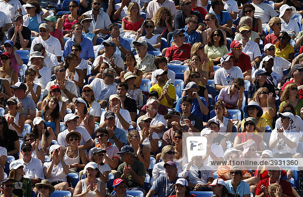 Spectators in the grandstand  U.S. Open 2009 Grand Slam Tournament  USTA Billie Jean National Tennis Center  New York  USA