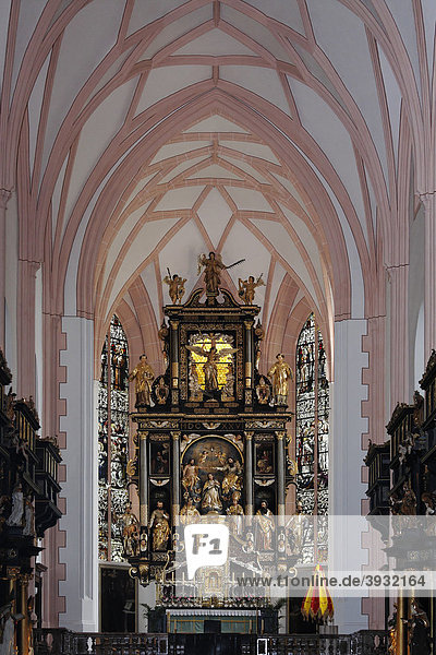 Ehemalige Klosterkirche St. Michael  Basilica minor  Kirchenschiff mit barocker Ausstattung  Salzkammergut  Oberösterreich  Österreich  Europa