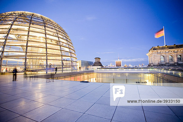 Aussichtsplattform  Reichstag  Berlin  Deutschland  Europa
