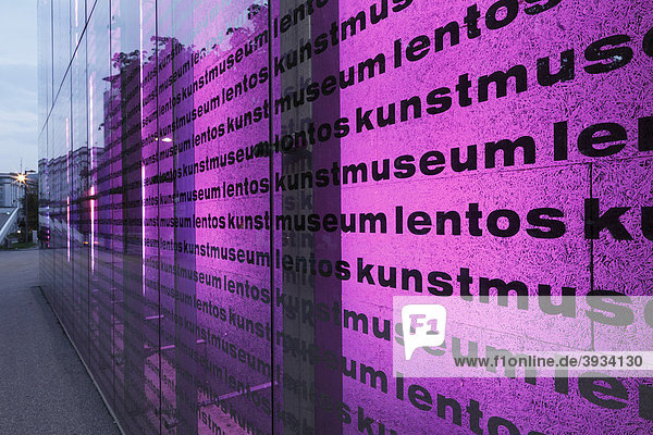 Fassade von Lentos Kunstmuseum  Linz  Oberösterreich  Österreich  Europa