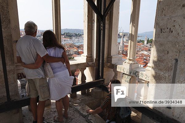 Blick vom Kirchturm der Kathedrale  Trogir  Dalmatien  Kroatien  Europa