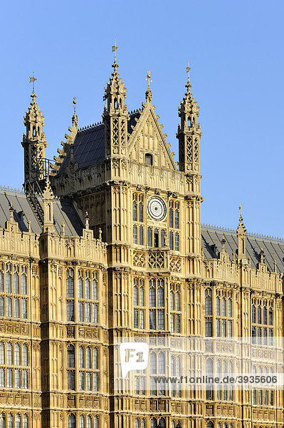 Der Central Tower des Westminster Palasts  London  England  Großbritannien  Europa