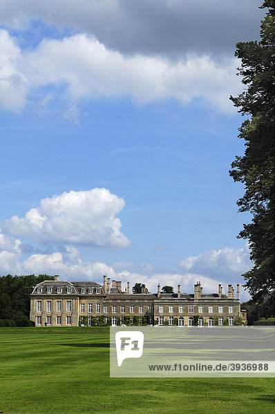 Boughton House vom Park aus gesehen  Geddington  Kettering  Northamptonshire  England  Großbritannien  Europa