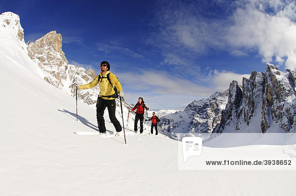 Ski touring  Mt. Sextner Stein  Sexten  Hochpustertal valley  South Tyrol  Italy  Europe