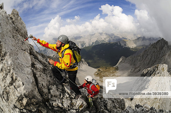Climbers  Innsbrucker Klettersteig via ferrata  Karwendelgebirge mountains  Innsbruck  Tyrol  Austria  Europe