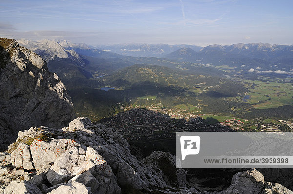 Mittenwald Karwendelgebirge Bayern Deutschland Europa