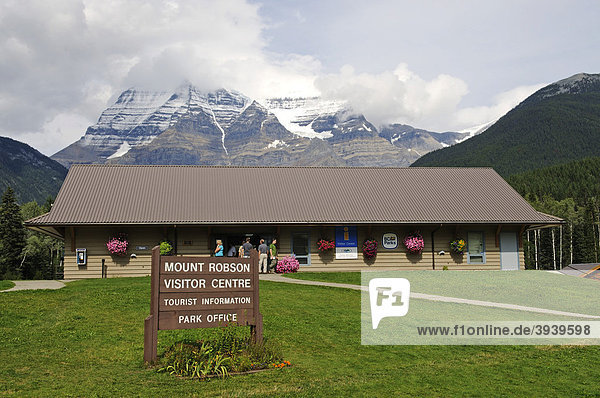 Mount Robson  Mount Robson Park Visitor Center Besucherzentrum  Alberta  Kanada