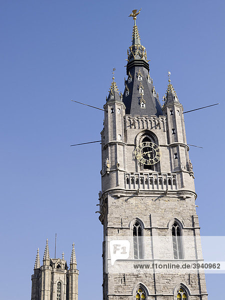 Belfort  Belfried Turm mit St. Nikolauskirche in Gent  Flandern  Belgien  Europa