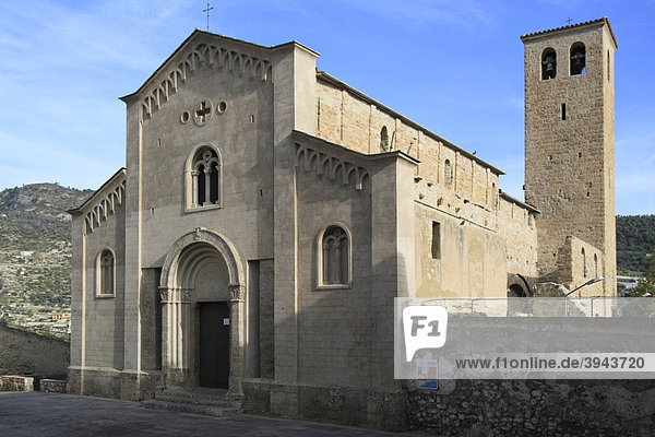 Chiesa di San Michele  St. Michael's Church  historic town centre of Ventimiglia  province of Imperia  Liguria region  Riviera dei Fiori  Mediterranean Sea  Italy  Europe