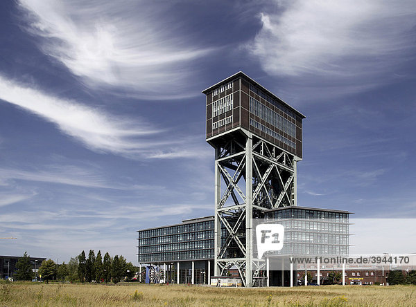Hammerkopfturm der ehemaligen Zeche Minister Stein  heute Büro- und Dienstleistungszentrum  Dortmund  Nordrhein-Westfalen  Deutschland  Europa
