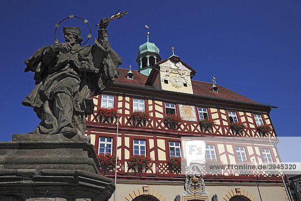 Historisches Rathaus von Bad Staffelstein  Landkreis Lichtenfels  Oberfranken  Bayern  Deutschland  Europa