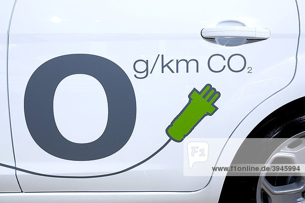 Schriftzug 0 Gramm CO2-Ausstoß auf einem Fahrzeug der Marke Ford auf der 63. Internationalen Automobilausstellung IAA 2009 in Frankfurt am Main  Hessen  Deutschland  Europa