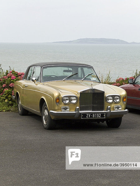 Rolls-Royce Silver Shadow I  Farbe Gold  1965 - 1977  Oldtimer in Irland