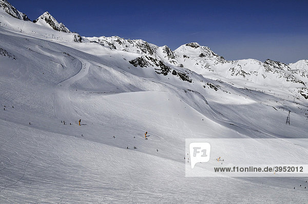Skipiste am Stubaier-Gletscher  Tirol  Österreich  Europa