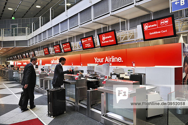 Abfertigungsschalter Airberlin Abflughalle Terminal 1 Flughafen Muc 2 Munchen Bayern Deutschland Europa