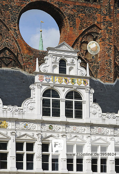 Detail der Renaissancefassade des Rathauses in Lübeck  Schleswig-Holstein  Deutschland  Europa