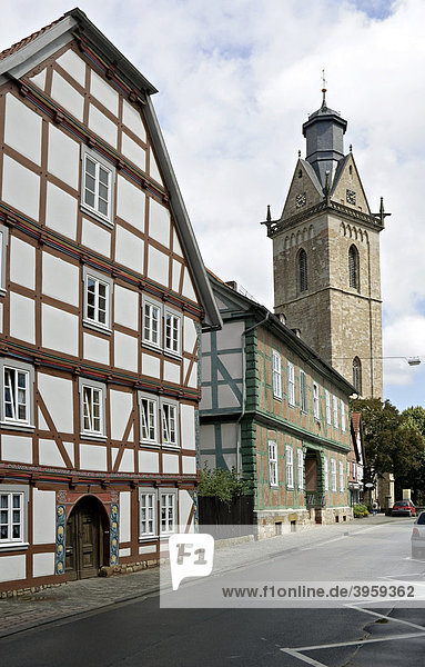 Fachwerkhäuser und St. Kilian Kirche  Korbach  Hessen  Deutschland  Europa