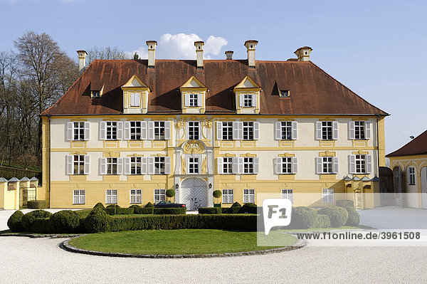 Schloss der Grafen Törring-Jettenbach  Winhöring  Oberbayern  Bayern  Deutschland  Europa
