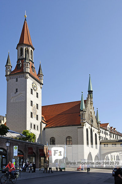 Altes Rathaus  Marienplatz  erbaut 1470 bis 1480 von Jörg von Halsbach  München  Oberbayern  Bayern  Deutschland  Europa