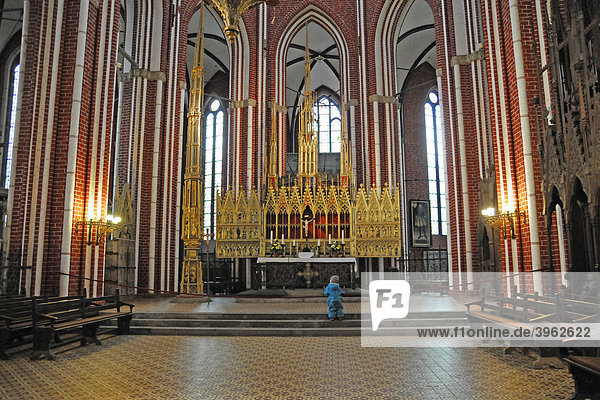 Altar  interior  Muenster Bad Doberan cathedral  Cistercian monastery  13th cent.  Bad Doberan  Mecklenburg-Western Pomerania  Germany  Europe