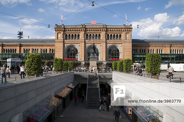 Main railway station  Hanover  Lower Saxony  Germany  Europe