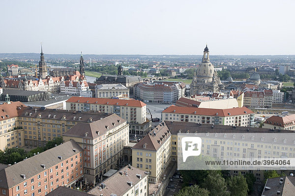 Altstadt  Blick vom Rathausturm auf Altstadt  Dresden  Sachsen  Deutschland