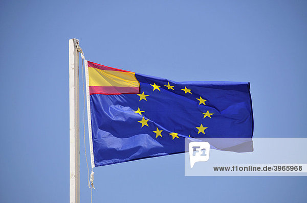 Flagge der EU in El Arenal an der Playa de Palma  Mallorca  Balearen  Spanien  Europa
